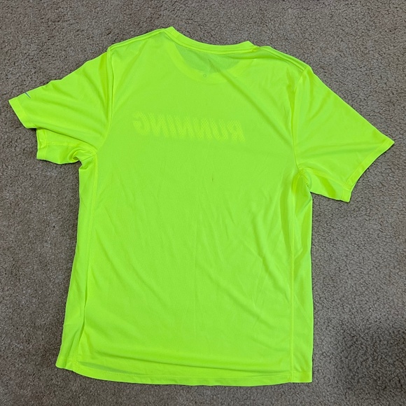 Nike DriFit Running Shirt - Picture 3 of 3